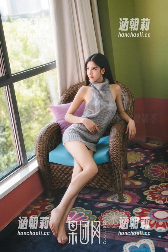 果团网：大秀美背！这几张原图你敢说不动心？