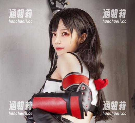 精选Hachi小芭的婚纱：这是婚纱，还是漂浮在云端的梦？
