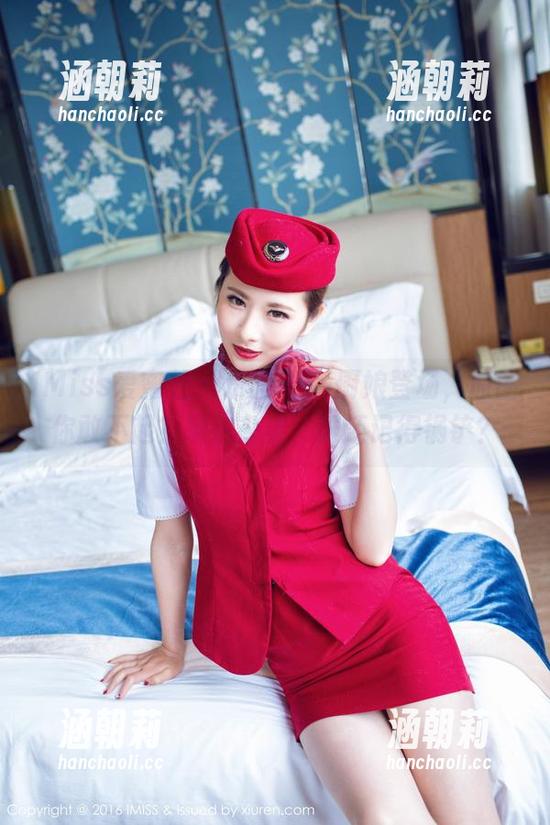 IMiss爱蜜社-乐薇Vivi IMiss爱蜜社 - 乐薇Vivi厨娘登场,原图你敢不起?瞧这身姿,谁还记得锅铲?