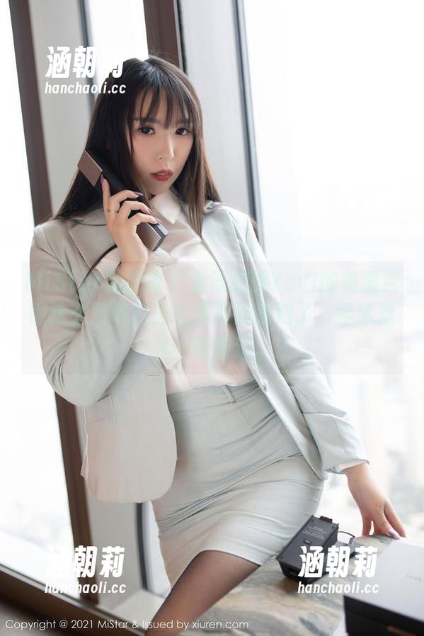 MiStar魅妍社 - 是谁把丽Yovi的美图包得这么熟练？圣诞节看她就对了，年末献礼不能错过。