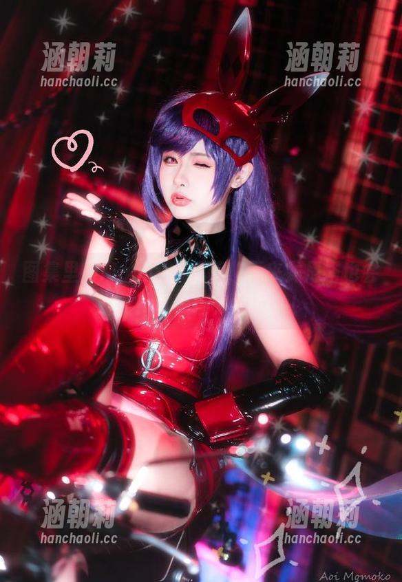 Momoko葵葵 图集里的Momoko葵葵,原来龙尼塔也会崩溃?这表情太好玩了!