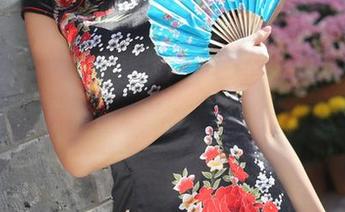 MyGirl美媛馆 – 李七喜的吊带分享：我真的被这个颜色震撼到了！