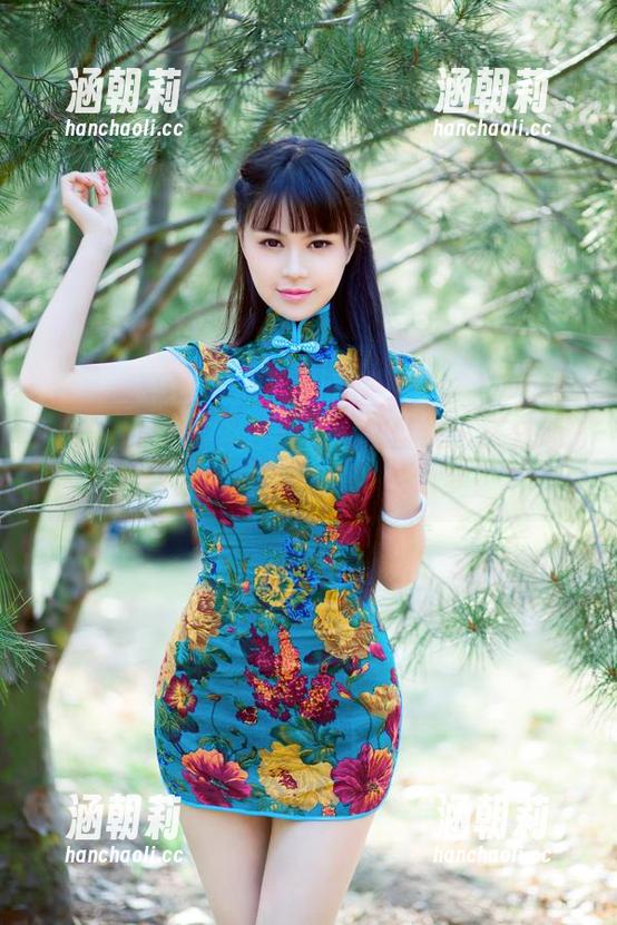 TuiGirl - 我才不是在关注壁纸：王依萌JK合集，谁说不能拿来做梦？