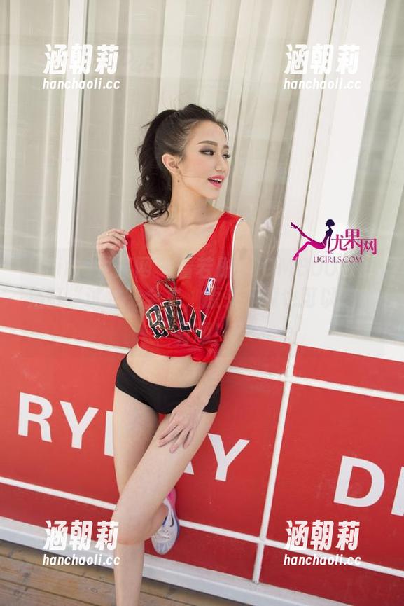 UGirls尤果网 - 看若彤BOOMBOOM的浴缸“试水”全集，原来下载也可以这么有趣！