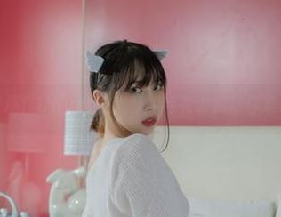 最新图库登场！Uhye(이유혜)的毛衣大赏，你准备好了吗？