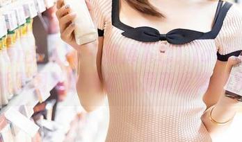 Xiuren秀人网 – 惊掉下巴！lavinia肉肉最新原图礼服简直就是两眼熊熊火光！