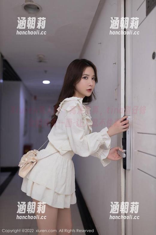Xiuren秀人网 - 高清写真，tina甜仔修女的俏皮一面-让人忍不住再瞧