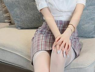 Xiuren秀人网 – “呆呆的瑞BB”女友在线合集：你说这是谁的洗头水气？