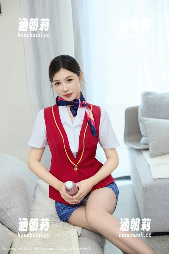 Xiuren秀人网-唐翩翩 Xiuren秀人网 - 唐翩翩皮衣定制效果,图片流出让大家都直呼:原来我身上的这件是空衣架啊!