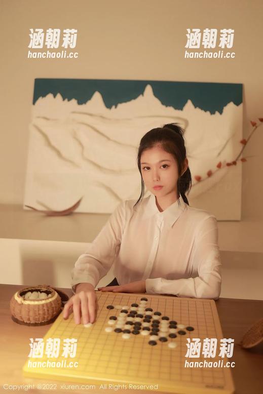 Xiuren秀人网 - 谁能抗拒？孟狐狸FoxYini的毛衣和资源全在这