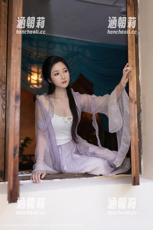 Xiuren秀人网 - 玥儿玥er：体操服下的“隐秘特技”原图一览，哈哈，这身材真厉害！