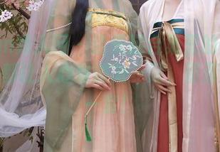 Xiuren秀人网 – 这美腿合集里的每一张壁纸，都让人心里微微一荡，蛋蛋宝真有一套！