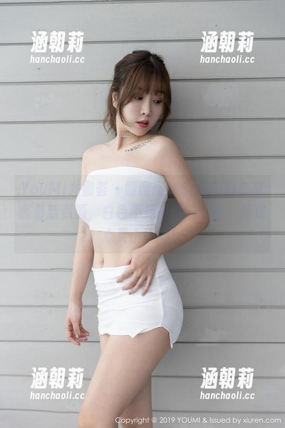 YouMi尤蜜荟 - 噔噔噔！Emily顾奈奈酱最新资源，白色不是简单的配色，而是心灵小剧场！
