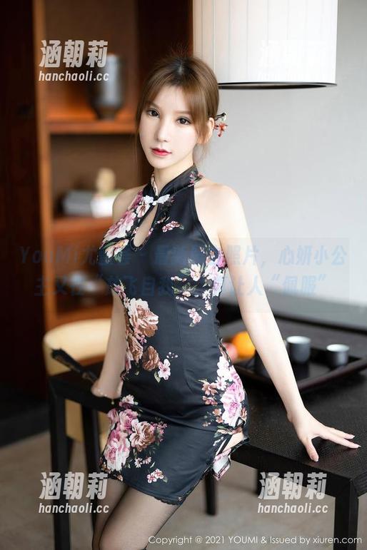 YouMi尤蜜荟-心妍小公主 YouMi尤蜜荟 - 最新黑白照片,心妍小公主又在“放飞自我”,真让人“佩服”