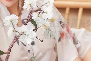 YouMi尤蜜荟 – 龙女宝宝与猫系女孩的自拍挑战,果然高清!
