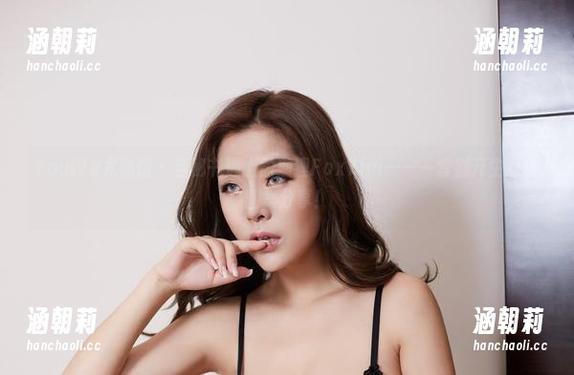 YouWu尤物馆-孟狐狸FoxYini YouWu尤物馆 - 当秘书遇上孟狐狸FoxYini——一套别开生面的图集分享!