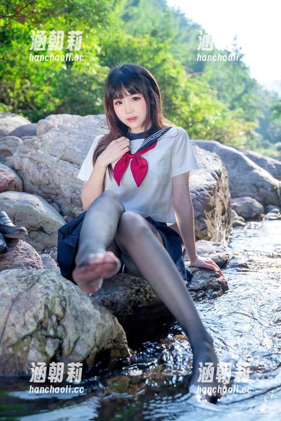随性而动，miko酱ww的私房丝袜图包真应景