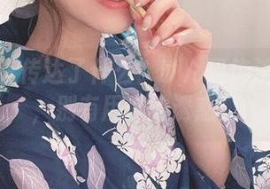 原图真正传达了什么？けん研饰演的厨娘，别有用心的诱惑！