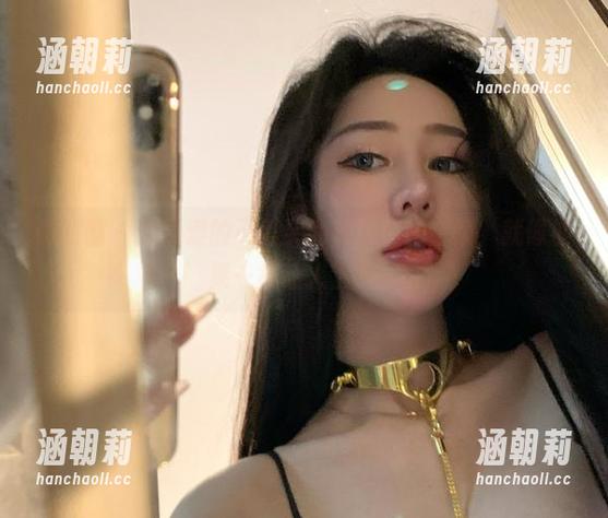 微密圈 - 这可爱的不爱笑的赛琳在线合集，就像糖果一样让人上瘾！