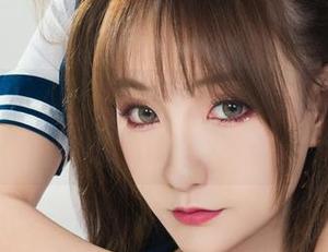 丽柜 – 看！兔子穿皮衣的照片，似乎在向我诉说心事！
