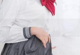 你烨烨的黑白写真，更新的又惨又美。