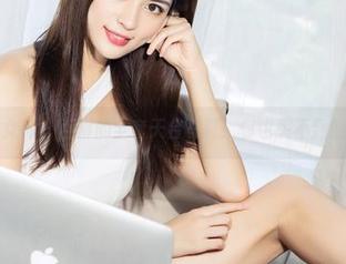 克拉女神 – 百琳的全套天台写真：你也买不到的视角