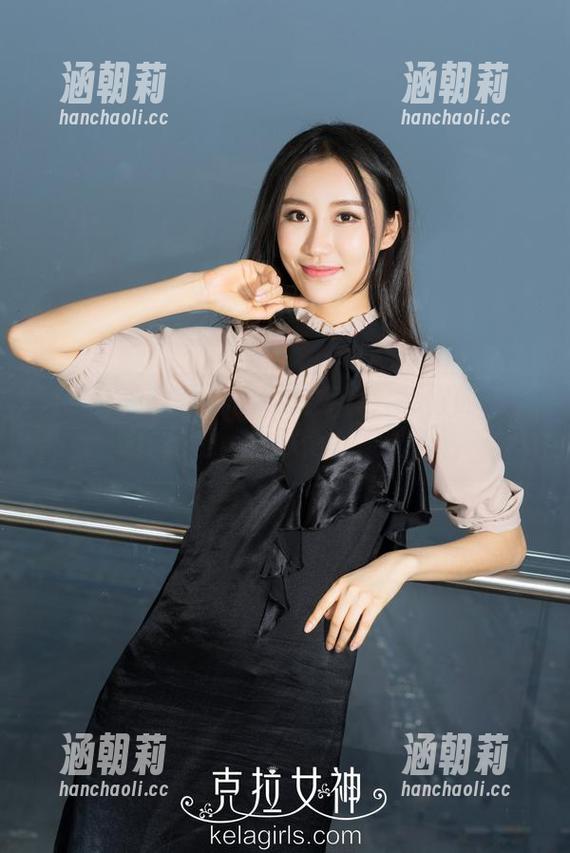 克拉女神-苏棠 克拉女神 - 紧绷的视觉焦点:苏棠的私房作品里,白脚悄悄发光。