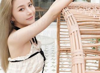 嗲囡囡 – 这就是K8傲娇萌萌Vivian的修女写真更新，喜欢就收藏！不要说我没提醒你！