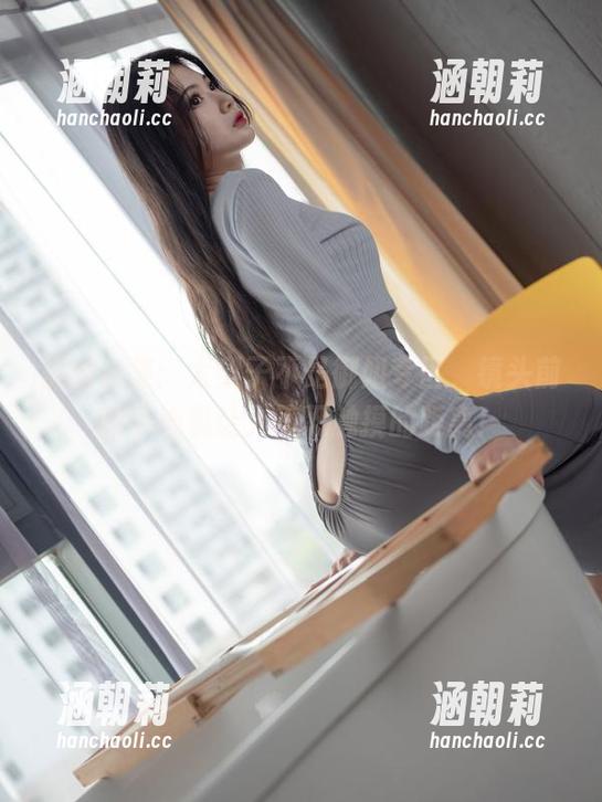 黑丝合集：大梨子不是御姐专区，镜头前的小心机让人不忍触摸的距离！