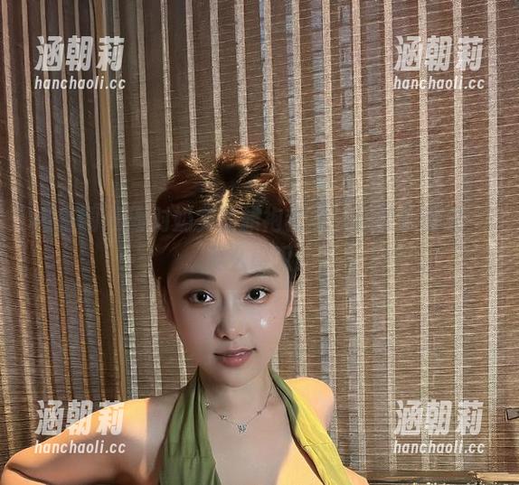 奶雯 微密圈 - 面对奶雯的旗袍套图,你要么惊叹,要么感叹!