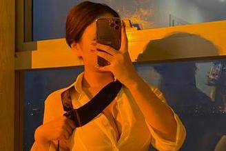 微密圈 – 更新来的猛如虎，安妮yoo的豹纹吊带后面藏着啥……是否有点隐秘的涟漪？