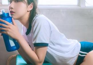 小鹿鹿shika的最新写真集：穷极奢华的富贵花式自恋