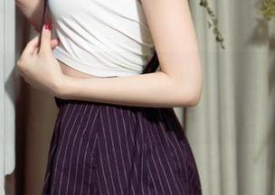 尤果网 – 景思晴穿体操服的图包：谁能拒绝这种变身？我已经摆起了姿势！