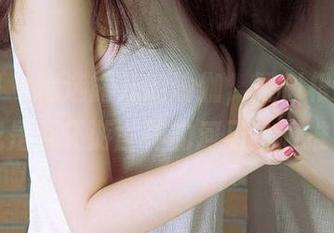 尤果网 – 精选露儿的瑜伽，疑似根据“伪装成是否环游世界的河马”而推荐。
