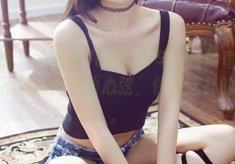 尤物馆 – 孟狐狸FoxYini与白丝的奇妙合集，不经意间触动心弦，便是这样的微妙。