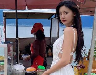 微密圈 – 就是阿朱啊的台球合集：打个球也能秀出身材来，更新让你眼前一亮！