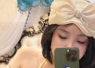 微密圈 – 当张鑫baby在体操服中展现自己：作品里的每一个细节都在说话