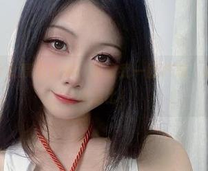 末夜787修女原图分享：别看我一脸严肃，心里可是个小逗比！