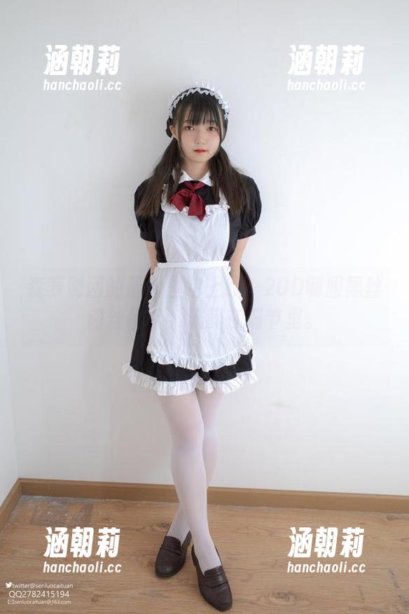 森萝财团的最新图包上线：20D制服黑丝肉丝吊带，沉醉在细节里。