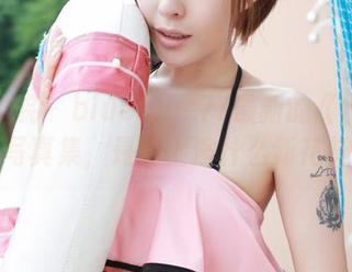 模范学院 – blueblue77最新的《裤里丝》写真集，是要上演什么新花样？
