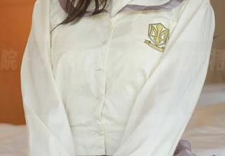 模范学院 – 分享星萌如何在连衣裙里成功散发‘小星光’