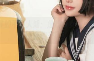 花间集的不为人知：爆机少女喵小吉的原图真相来了！