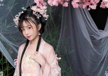 爆机少女喵小吉的裤里丝时刻，合集中的每一个细节都不容错过！