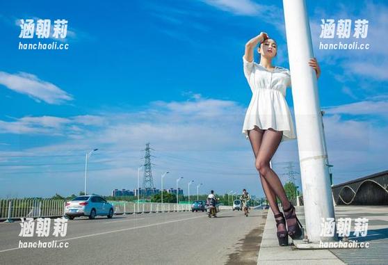 爱丝-欣杨 爱丝 - 欣杨写真新鲜出炉:别忘了,这又是个小秘密