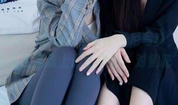 物恋传媒 – 菜菜带你看比基尼写真，不小心变成了沙滩上最惹眼的‘对焦靶’！