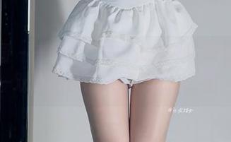 微密圈 – 来吧，看看白龙猫女的写真集，分享一双蟒蛇丝袜的别样魅力，瘾一下！