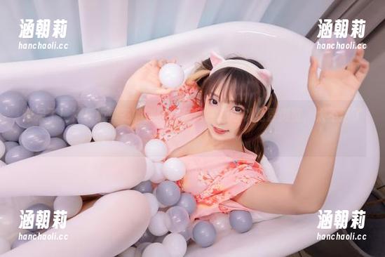 惊呆了！神乐坂真冬的美腿作品居然还可以免费浏览，太不错了！