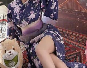秀人网 – 作品展示：Cherry绯月樱的学妹特辑，没想到她还能这样摆。
