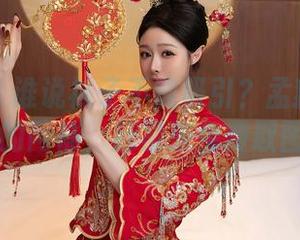 秀人网 – 谁说袜子不能吸引？孟狐狸FoxYini的网袜，赶紧来免费取图吧！