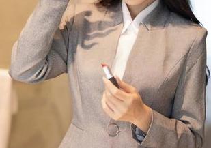 秀人网 – 小爪几分享棉袜图集，喂，这袜子可以可爱到晕倒…吧